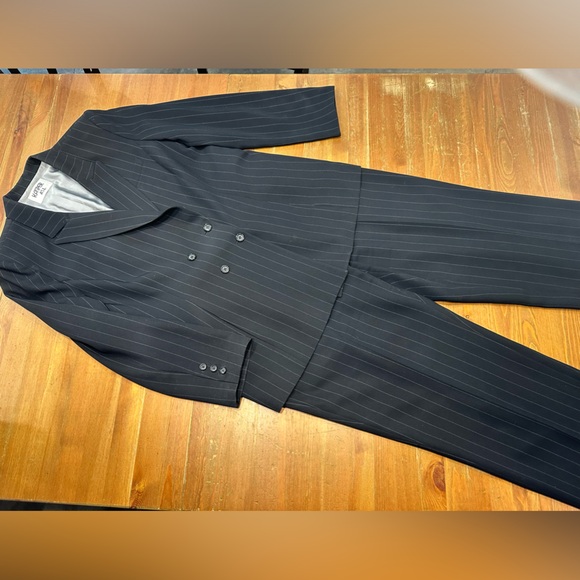 Plus Size Vintage 90s Double Breasted Black Pin Stripped Kasper Pant Suit SZ: 16 - Picture 2 of 14